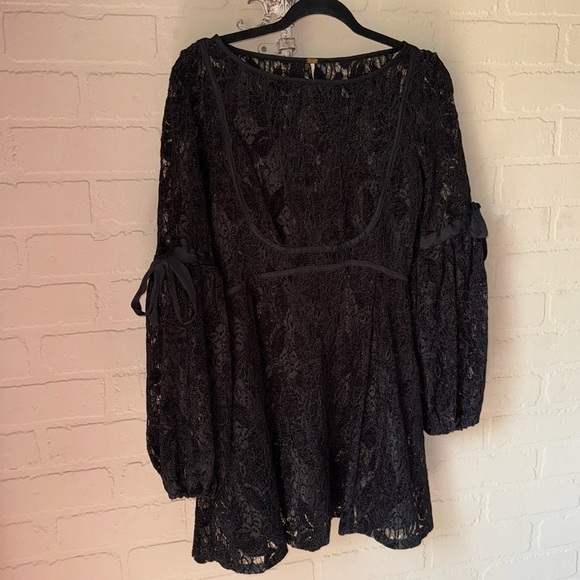 Free People dress Ruby Lace embossed black velvet no slip liner xs - Picture 3 of 8